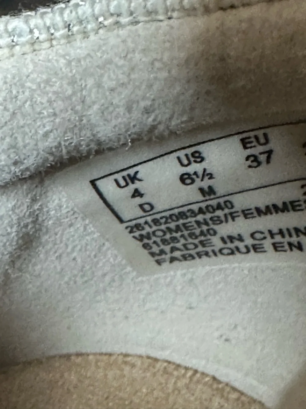 NWOT Clarks Zylah Sky Loafers